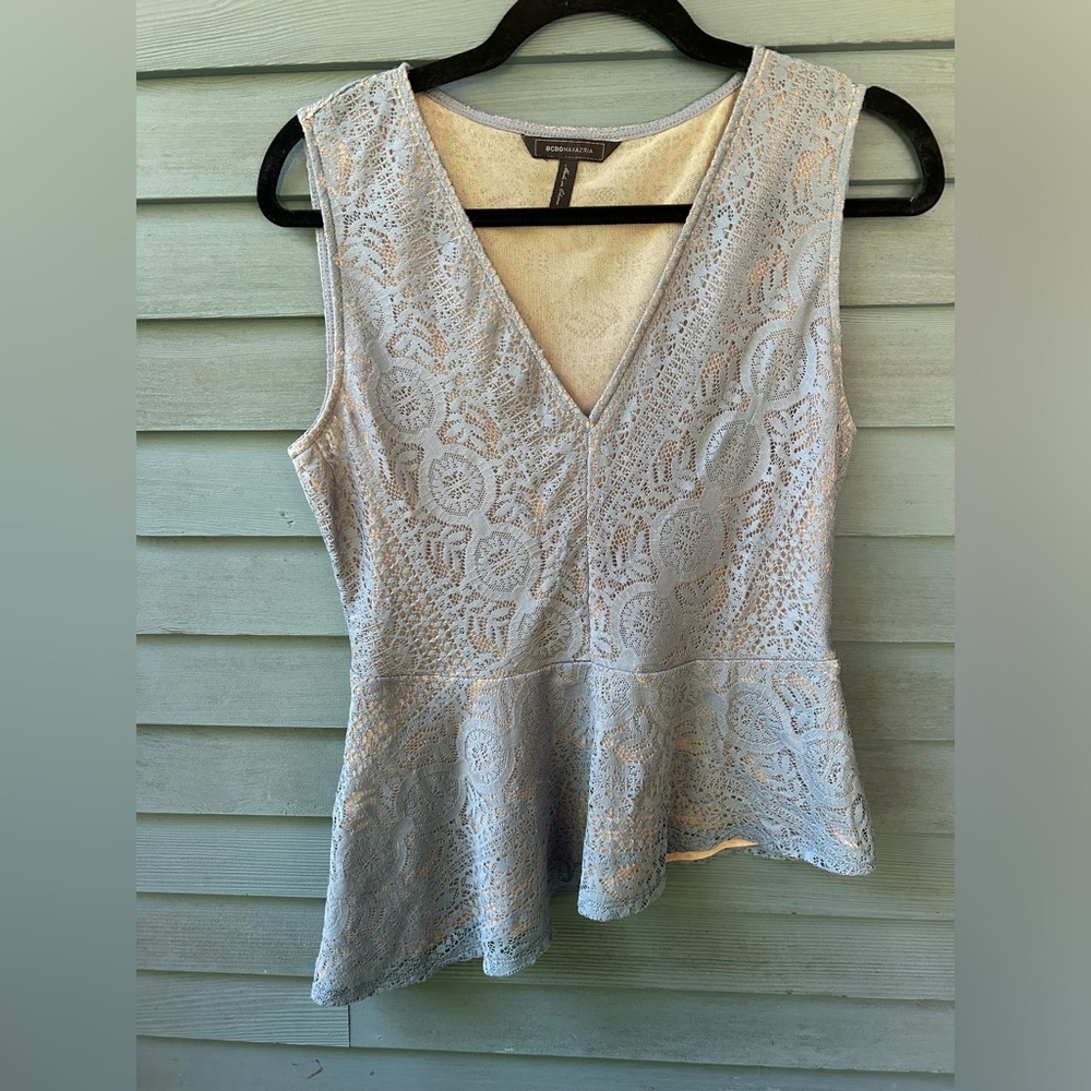 BCBGMAXAZRIA Lace Top Light Blue Size Medium Never Worn